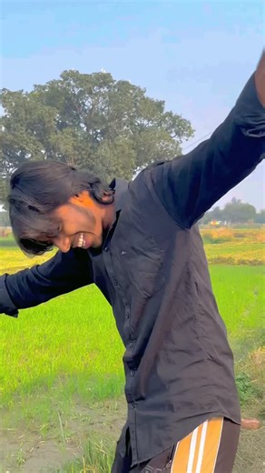 gk prank on Instagram: "Please follow kariye bhai log #prank #prankster #publicprank"