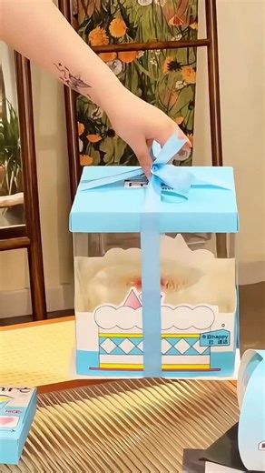 Brivote packaging | New transparent cake box food-grade material. MOQ:1000pcs DM me for price list and free samples 🏚brivotegiftbox.com 📧doby@brivote.com... | Instagram