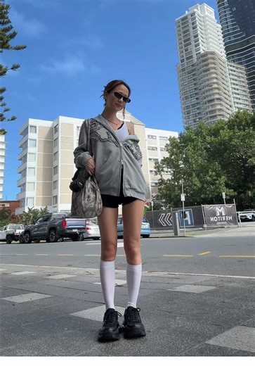 Exploring the Gold Coast: Outfits and Experiences