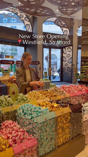 Stratford, get ready! 🤎🍫Our new Lindt Chocolate Shop opens 20th March offering Pick & Mix, hot choc, gelato, gifts, GOLD BUNNY and more!First 250 shoppers (spend £15 ) get a Lindt goodie bag. See you there! 🎉#lindtlondon #new #easterchocolate | Lindt