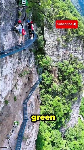 Walking on the Edge of a Giant Cliff — An Unforgettable Extreme Adventure