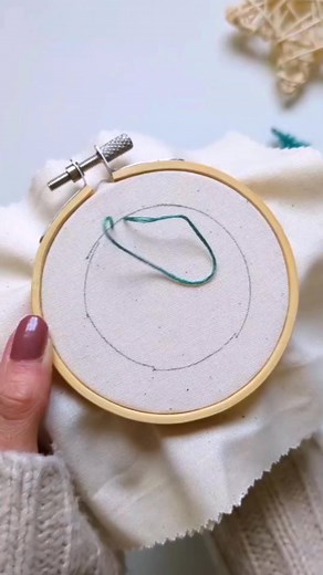 easy and beautiful hand embroidery design . . . #handembroideryideas #embroideryproject #creativedesigns #embroideryinspiration #DIYembroidery #embroiderylove #stitchingcreations #embroideryartwork #needleworkideas #embroideryaddict #handstitchingideas #handstitchinginspiration #creativestitching #diystitching #stitchingaddict #handmadestitching #stitchingprojects #embroiderylove #sewingideas #craftyhands #fypシ゚ #viralpost #viralshorts #handcraftedcreations #handcraftlove #handmadeinspiration #c