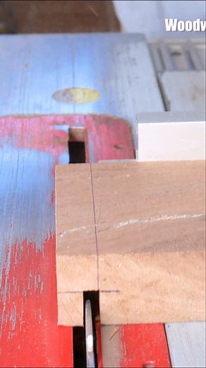 774K views · 2K reactions | Woodworking half Joints with Pin Locks #reelsviral #reelsinstagram #woodworking #cash #tools #Awesome #wood #trending #reels #reelsviral | Woodworking TV | Facebook