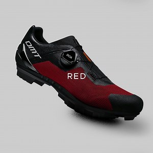 Do you know new KR4? A versatile trail shoe with the comfort of a hybrid knit construction. www.dmtcycling.com/xc-marathon/km4 #KM4 #DMTcycling #NoCompromise | DMT