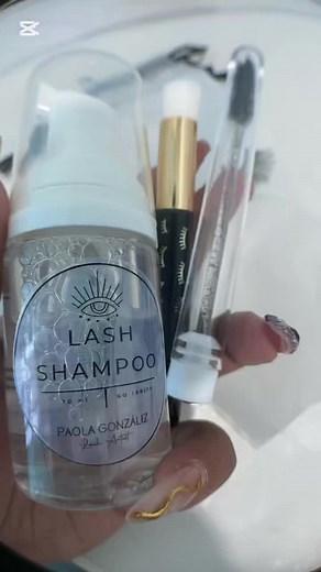 Limpiemos estas pestañas #PaolaLashArtist #PestañasPanamá #ExtensionesDePestañas #lashista #panama🇵🇦 #lashista #