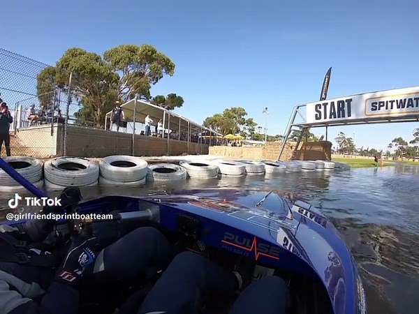 Exploring Jet Boat Racing: Speed and Thrills