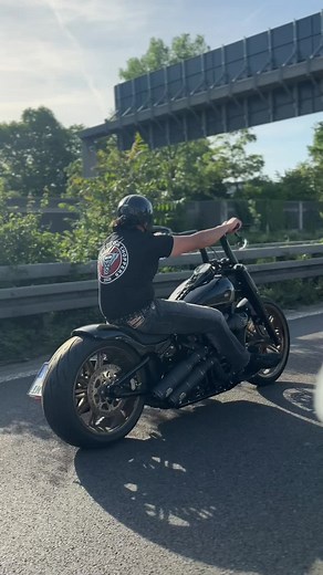#germanycustomchoppers #harleydavidson #fouryou #viral #exhaust @IMG BIKES @Dr. Jekill & Mr. Hyde