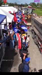 Nicaragua avanza con una nueva carretera estratégica en Bluefields, diseñada para conectar el Puerto de Aguas Profundas y fortalecer el desarrollo del Caribe Sur. En este video te explico: 👉 Por qué se está construyendo esta carretera 👉 Cuántos kilómetros tiene y cuánto cuesta 👉 Qué impacto puede tener en la economía local 👉 Por qué Bluefields es clave para el comercio y el futuro del país#Bluefields #CaribeSur #Infraestructura #Carreteras #Desarrollo #PuertoDeBluefields #NoticiasNicaragua #