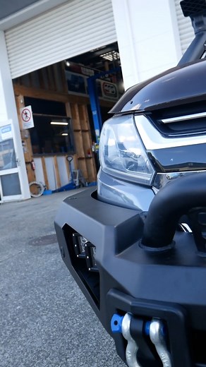 🔥🔥 2017 Holden Colorado - unleash the off-road beast!! 🔥🔥 Calling all Colorado owners - check out this awesome build! Buckle up as we take a quick dive into the must have accessories that'll transform your Colorado into an unstoppable force on and off the trails 💪🌄 💥Pump up your ride with a 2" Lift Junkie suspension upgrade helping you to conquer rough terrains like a boss with increased ground clearance and improved stability 🚗💨🗻 💥 Dive deeper with a Safari 4x4 V Spec snorkel 🤿 this