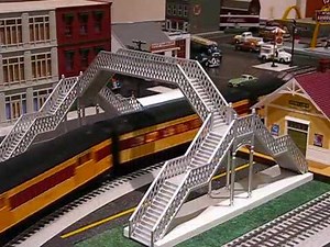 Best video of 3 rail O gauge model trains in action!