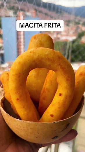 Receta de Macita Frita Colombiana: Deliciosa Receta de la Costa del Pacífico