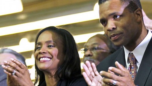 Sandi and Jesse Jackson Jr. wrap up messy divorce case quietly — and with a hug