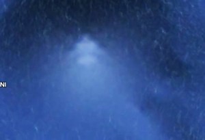 Cos'è quella luce nell'Oceano Pacifico? Forse Atlantide?