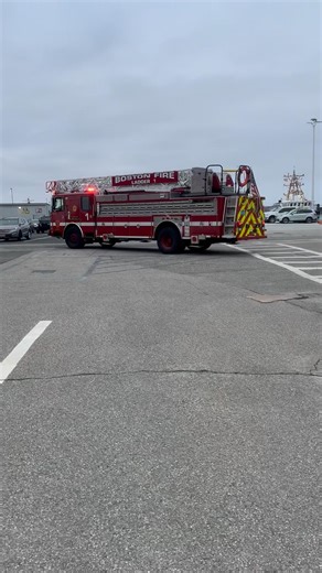 Engine 8 and Ladder 1 arriving at Box 1235 Struck for USCG Base Boston 3/4/24