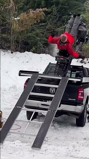 Sled deck loading fail 😬 @tk_4k_tk #snowmobile #sledheadzzz #sendit #fail #ouch #oops #epicfail