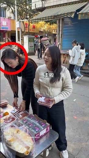 Customer Misunderstood — The Girl Was Actually the Shopkeeper’s Wife