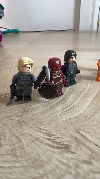 Thor meets the new Avengers - LEGO Marvel Super Heroes