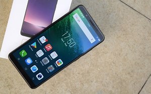 Vivo V7+ quick review: An almost bezel-less phone that can shoot picture perfect selfies