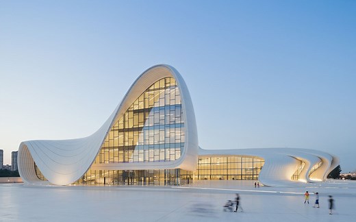 建筑漫游：阿塞拜疆共和国阿利耶夫文化中心HEYDAR ALIYEV CULTURAL CENTER BY ZAHA HADID 扎哈·哈迪德 无与伦比的曲线之美