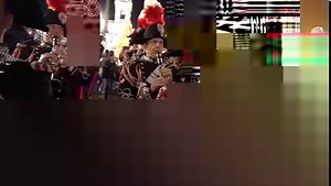 76K views · 2.7K reactions | L’emozionante esibizione della Banda musicale dell’Arma dei Carabinieri nella suggestiva cornice di Trinità dei Monti a Roma. #ArmadeiCarabinieri #PossiamoAiutarvi | Carabinieri | Facebook