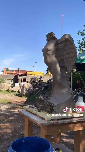 Marmorblock schnitzen: Kunst der Bildhauerei entdecken