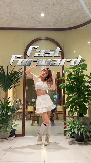 [KPOP IN PUBLIC] Fast Forward - SOMI | Random play dance #madx #randomdance #kpop #fastforward #somi #jeonsomi #fyp #viral #trending #xh