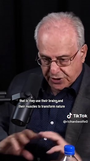 Cómo los ricos roban a los pobres: Entrevista con Richard Wolff