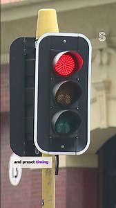 Who stops and who goes? Here's how NZ's traffic lights actually work | Stuff.co.nz