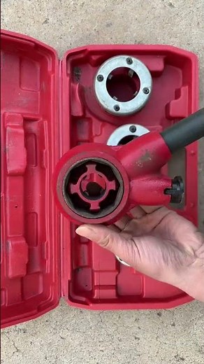 Handheld manual ratchet threading machine #shortsfeed