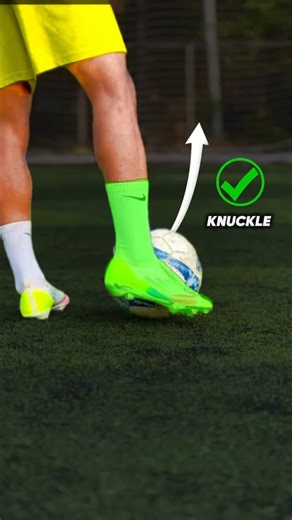 KNUCKLE BALL TUTORIAL ⚽️💥 #youtubeshorts #tutorial #viral #football #shorts