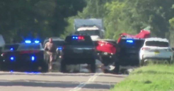 Driver entered wrong lane in deadly Clermont crash with 2 semi-trucks: troopers