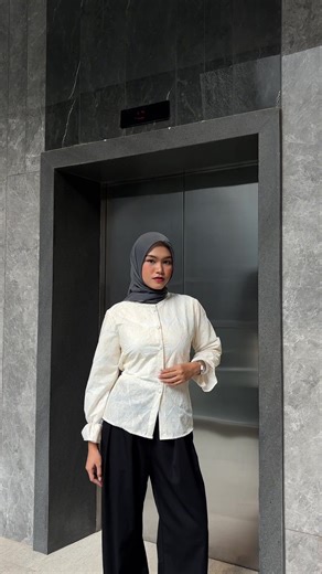 Lebaran outfit, daisy top in ivory 🤍