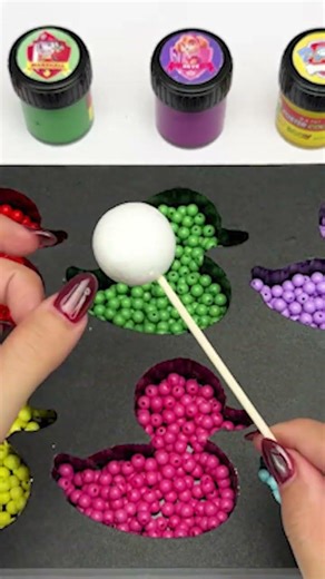 Rexlaxing! DIY 6 Rainbow Bead Ducklings Swimming in Slime Pool