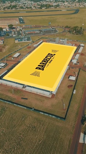 Barbecue Tour on Instagram: "A Barbecue é construída pensando na sua melhor experiência e podemos provar! Caso chova, fique tranquilo! Temos área coberta e o piso todo concretado. Nos vemos dia 08/11? 📍Espaço Barbecue Av. Thomaz Alberto Whately - Parque Industrial Cel. Quito Junqueira, Ribeirão Preto O espaço é exatamente ao lado do aeroporto de Ribeirão (Antigo Espaço CHF). 🥩 OPEN FOOD com + de 120 estações de churrasco e buffet exclusivo 🍻 OPEN BAR COMPLETO E PREMIUM 🎤 Shows de grandes nom