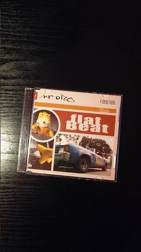 CD Unboxing & Spin – Mr. Oizo - Flat Beat 1999 🎶