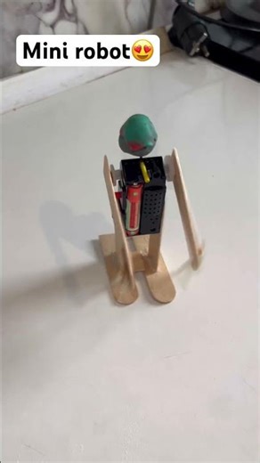 Simple robot #youtubeshorts #shorts #dcmotor #technology #diyprojects #dcmotorproject