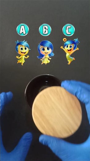 did you see it? 🤔 #emoji #guess #quiz #shorts #short