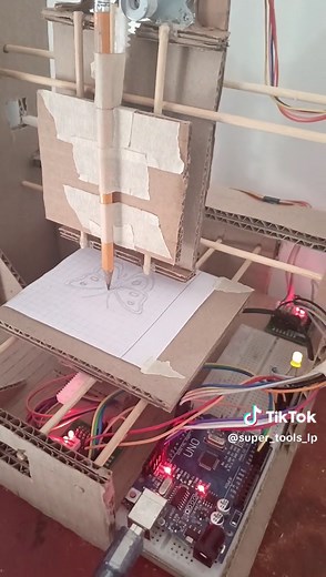 Una prueba de Calibración de mi cnc #cnc #arduino #electronica #machine