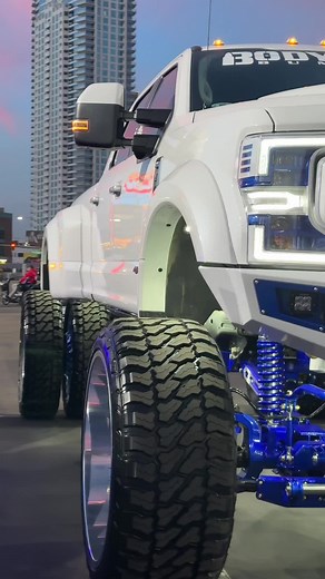 Insane Dually Truck Horn Compilation