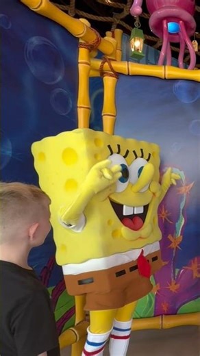 SpongeBob meet and greet! #spongebob #universalstudios
