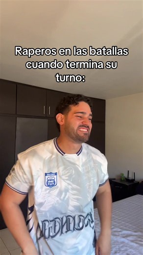 Raperos en las batallas cuando termina su turno