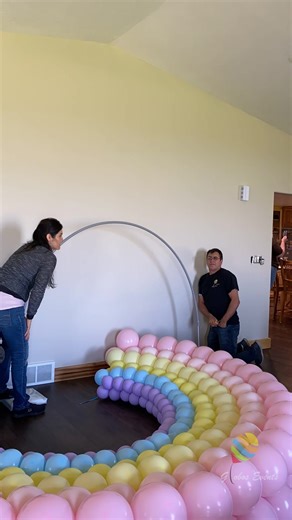Build a 🌈 rainbow arch with us! 🤍🤍🤍Leave a 🌈 if you love rainbows and these pastel colors. #rainbowunicornparty #rainbowballoonarch #unicornrainbowparty #unicornparty #rainbowarch #balloonstylist #balloonartist #balloonart #balloonstylistinsiouxcity