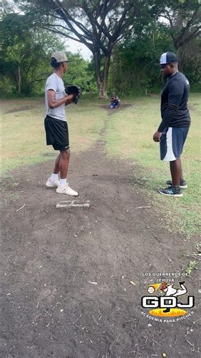 3 Tips for Throwing a Curveball 💥⚾️ #mlb #baseball