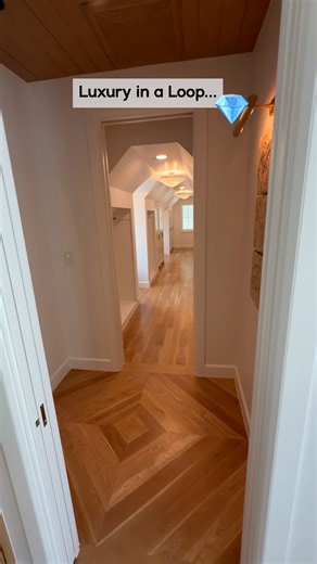 ⬇️ Download the Ultimate Home Building Checklist at: 👉 BuilderBrigade.com This Dallas new build had the best layout... Builder: New Leaf Custom Homes Laundry connected to primary bath, that’s connected to the His & Hers closet, that ended with the sitting room/ bedroom that shared a double sided fireplace. So freaking good, and at the making of this video, house is available for purchase 👍 #BuilderBrigade #homebuildingtips #homebuilding #NewConstruction #customHome #HomeBuildingChecklist #bedr