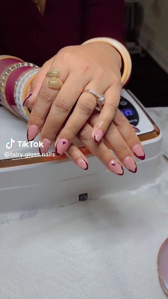 Stunning Acrylic Nail Art Techniques for Creative Designs