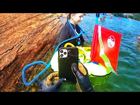I uncovered a lost iPhone underwater!📱