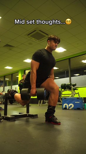 Serious gainzz lost 😵 #gym #gymtok #fit #legday #uni #foryou #workout #bodybuilding #gymbro #squat #fitness #fypage #fypシ #fyp #classicphysique