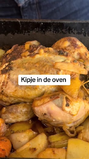 Heerlijke kip in de oven die iedereen zal lekker vinden