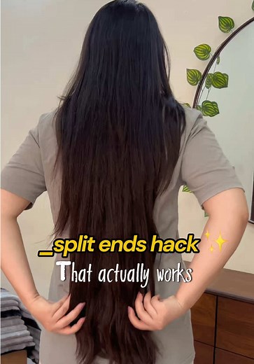 Split ends / dry ends HACK ✅ Use a fermented rice mask or a hydrating conditioner as your base. Then add a good hair oil—mustard, coconut, castor, or any oil that suits your hair. Mix in a little water, blend it well, and leave it on for 15 to 20 minutes. Fermented rice mask @Hair pantry discount codes: areejbajwa10 Ultimate hair oil @Revive Natural discount code: Areej15 . . . . . . . . . . . . . Split ends can only be removed by cutting them—no hack or remedy can actually repair them. But once