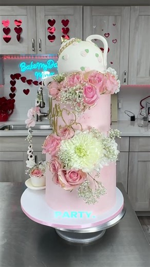 Beautiful Teapot Cake for Bridal Shower Celebrations